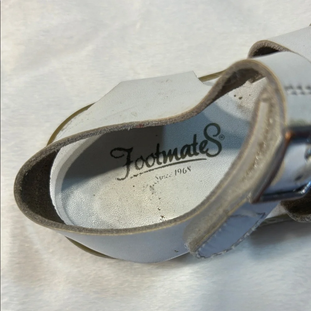 FootMates White Kids Leather Strappy Buckle Sandals